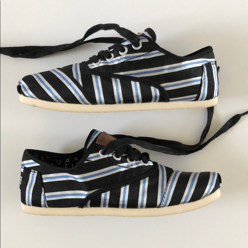 Toms Tabitha Simmons size 3